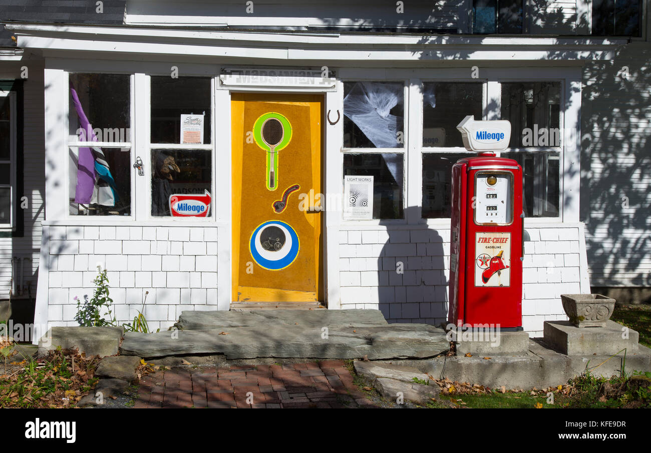 Shopfront storefront hires stock photography and images Alamy