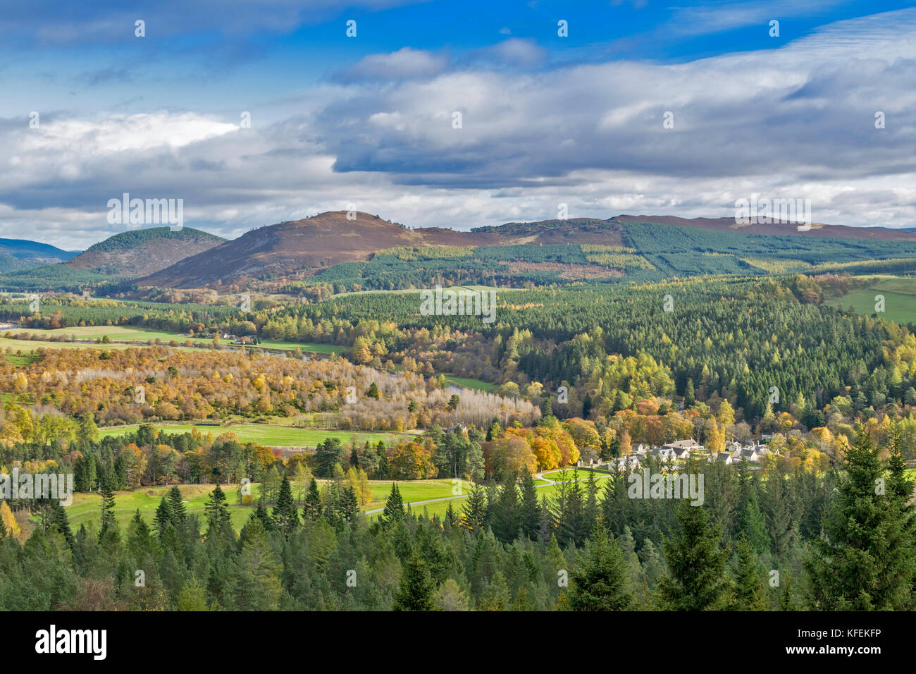 BALMORAL CASTLE ROYAL DEESIDE ABERDEENSHIRE SCOTLAND SUNLIGHT ON THE