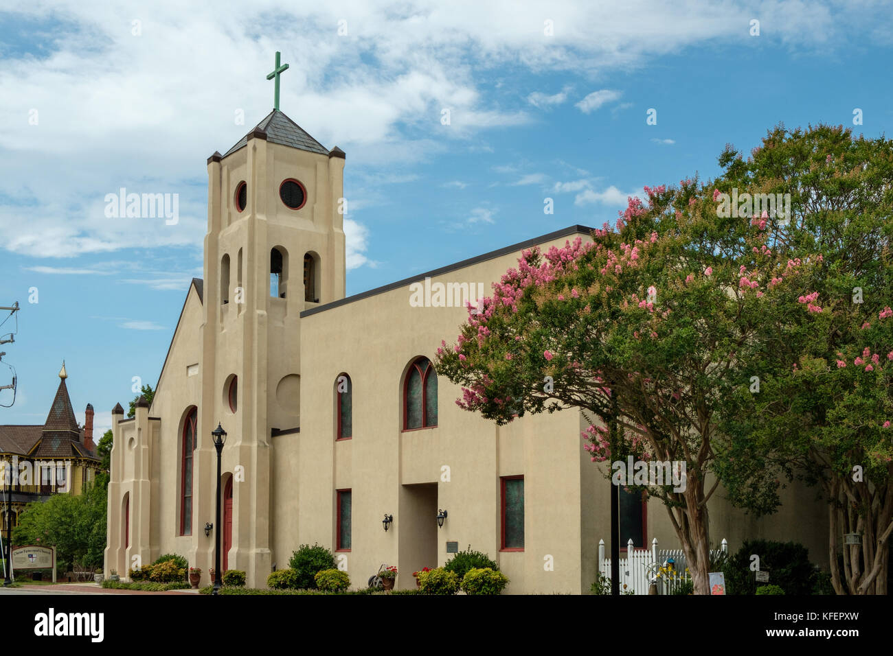 Christ Episcopal Church, 111 South Church Street, Smithfield, Virginia
