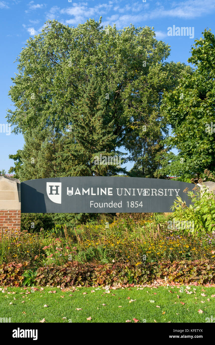 ST. PAUL, MN/USA - SEPTEMBER 22, Entrance Sign to the campus of Hamline University. Stock Photo