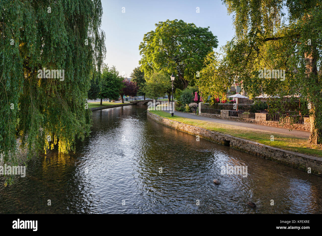 The Cotswold village of Bourton-on-the-Water, Gloucestershire, England Stock Photo