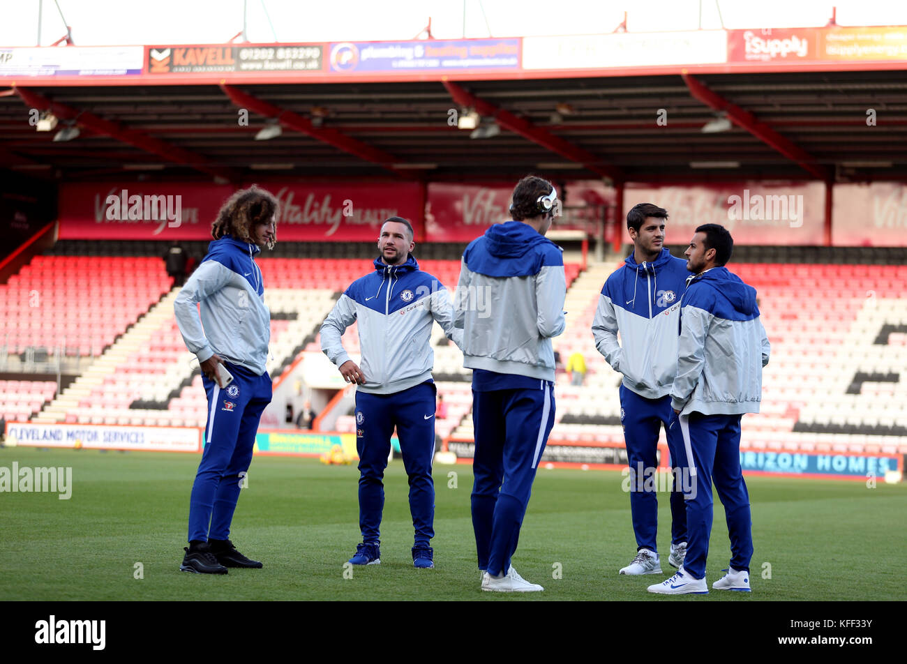 Chelsea's players including Ethan Ampadu, Danny Drinkwater, Alvaro Morata and Pedro check out the pitch before the Premier League match at the Vitality Stadium, Bournemouth. Stock Photo