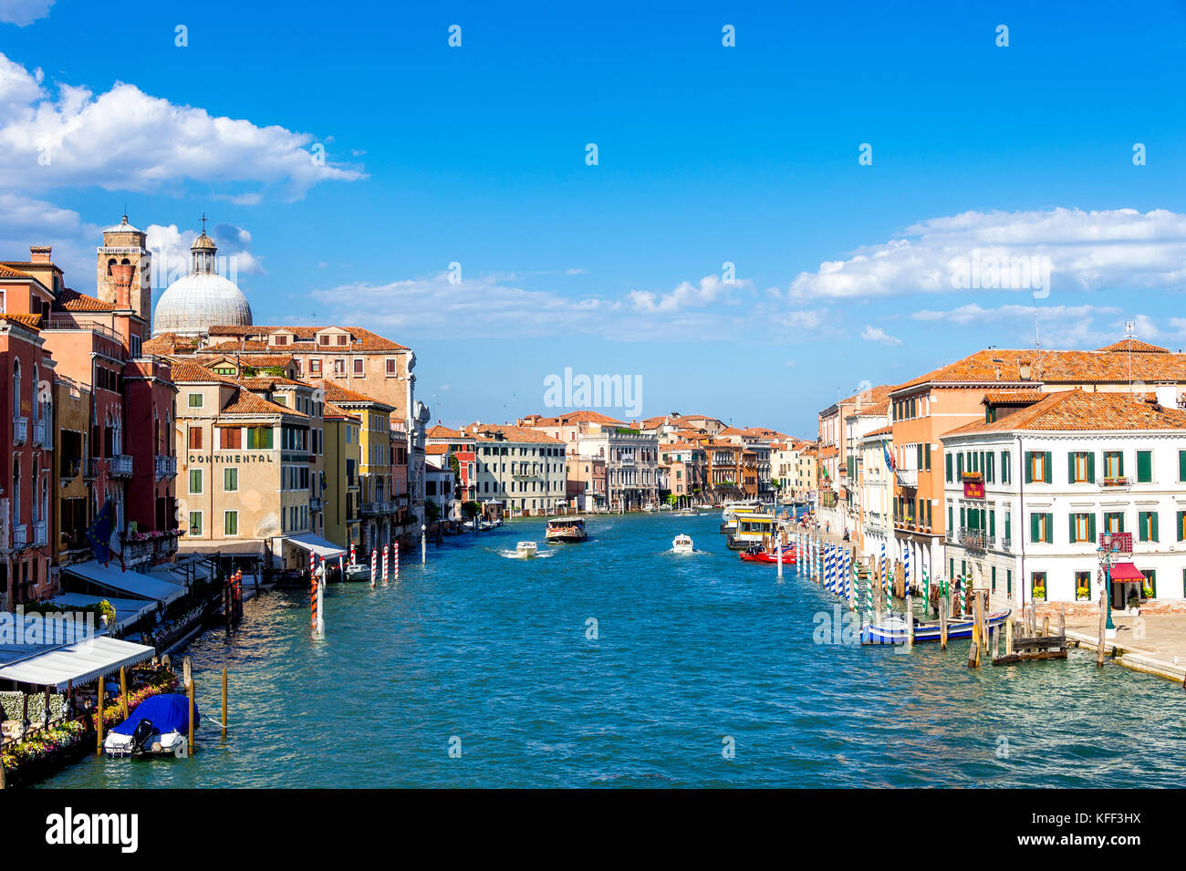 Water channel in venice italy hi-res stock photography and images - Alamy