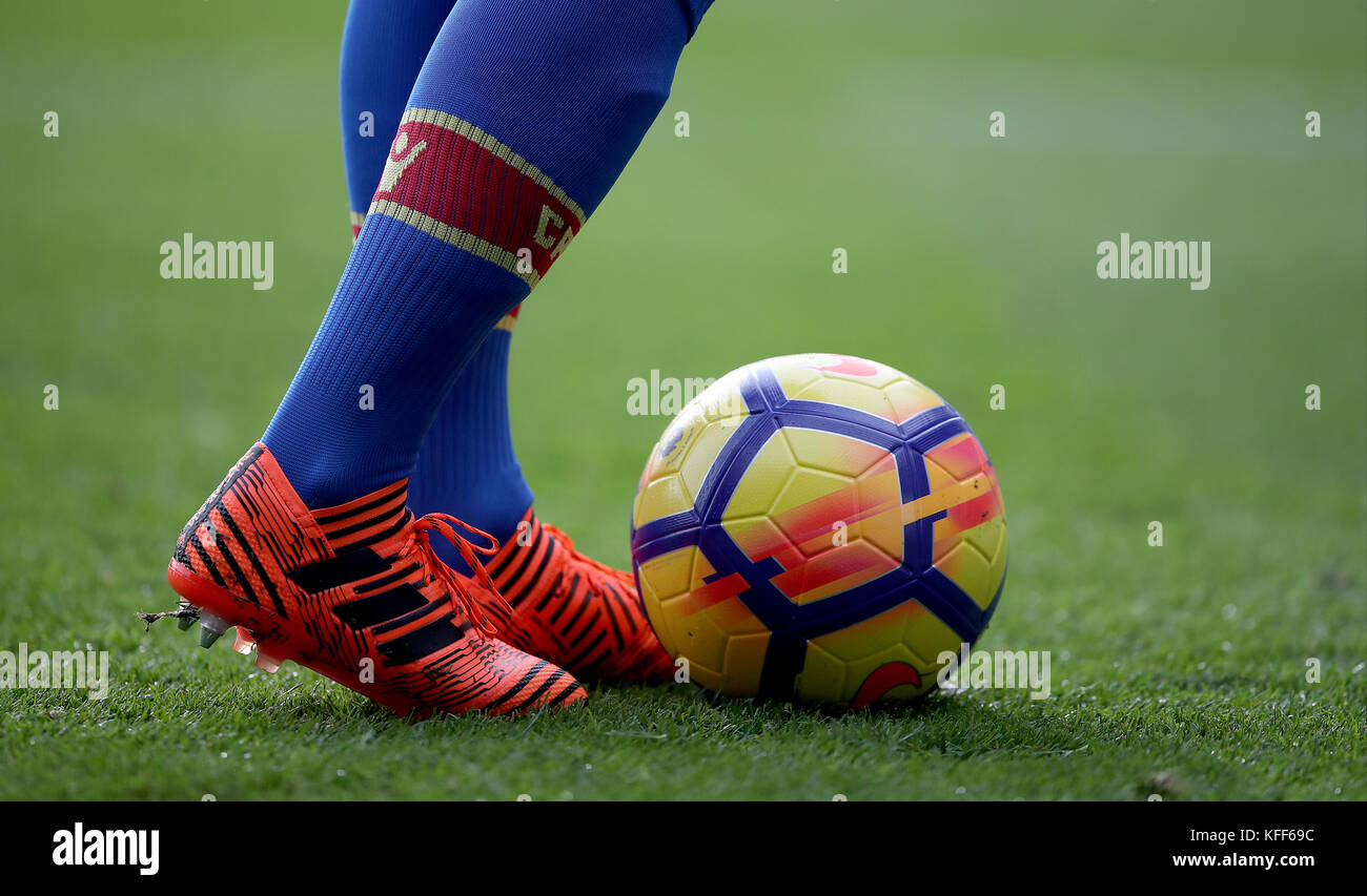 Detail view of a Nike football and Adidas football boots during the Premier  League match at Selhurst Park, London. PRESS ASSOCIATION Photo. Picture  date: Saturday October 28, 2017. See PA story SOCCER