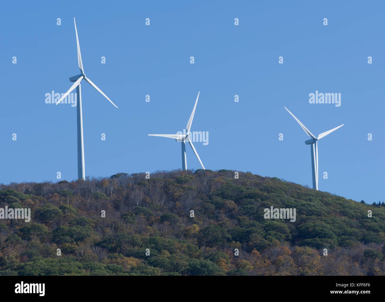 Mountain top wind generation in Williamstown, Massachusetts, USA Stock Photo