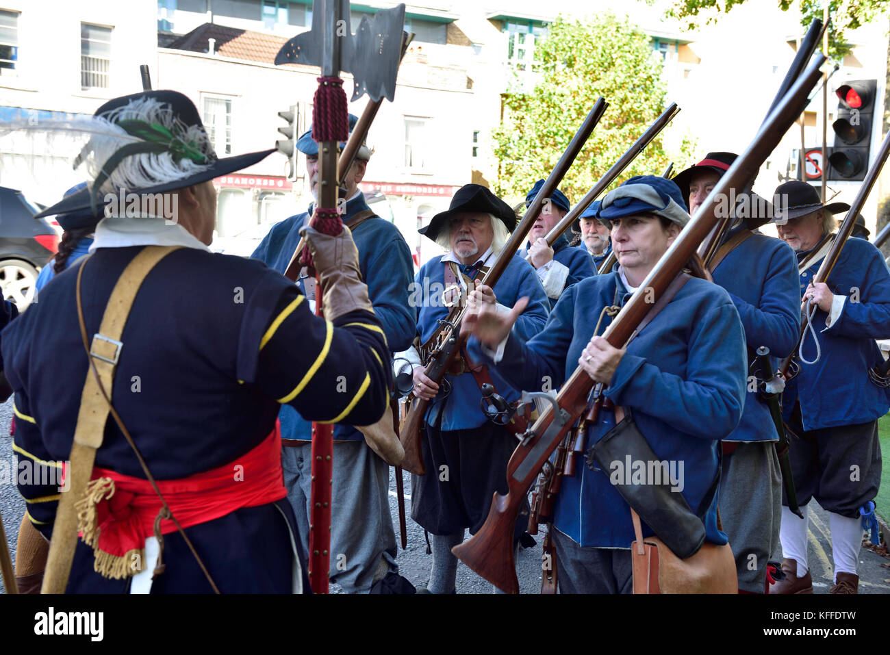 Bristol, UK. 28th Oct, 2017. During the English Civil War, 374 years ago, the attacking Royalists broke through the Parliamentarian outer Bristol defences and stormed down Christmas Steps to attack Froome Gate which defended the St. John’s entrance to the walled city of Bristol. The re-enactment of this battle is being held over two days, Sat. Sun,  28 and 29 October, 2017 around the streets at the top of Christmas Steps in central Bristol, UK, Credit: Charles Stirling/Alamy Live News Stock Photo