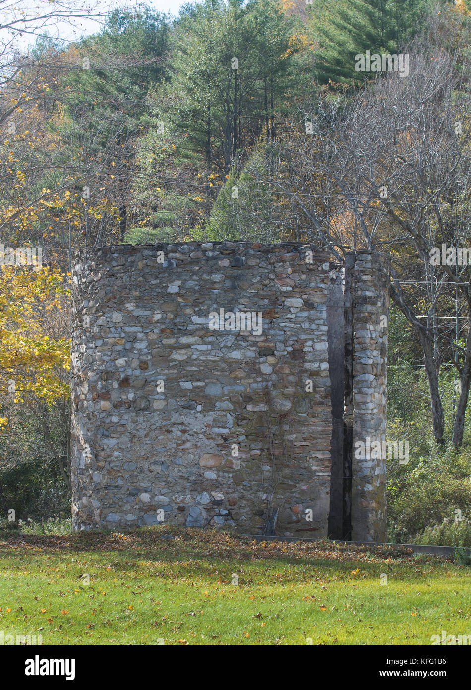 An abandoned silo on a Vermont farm near Manchester Stock Photo