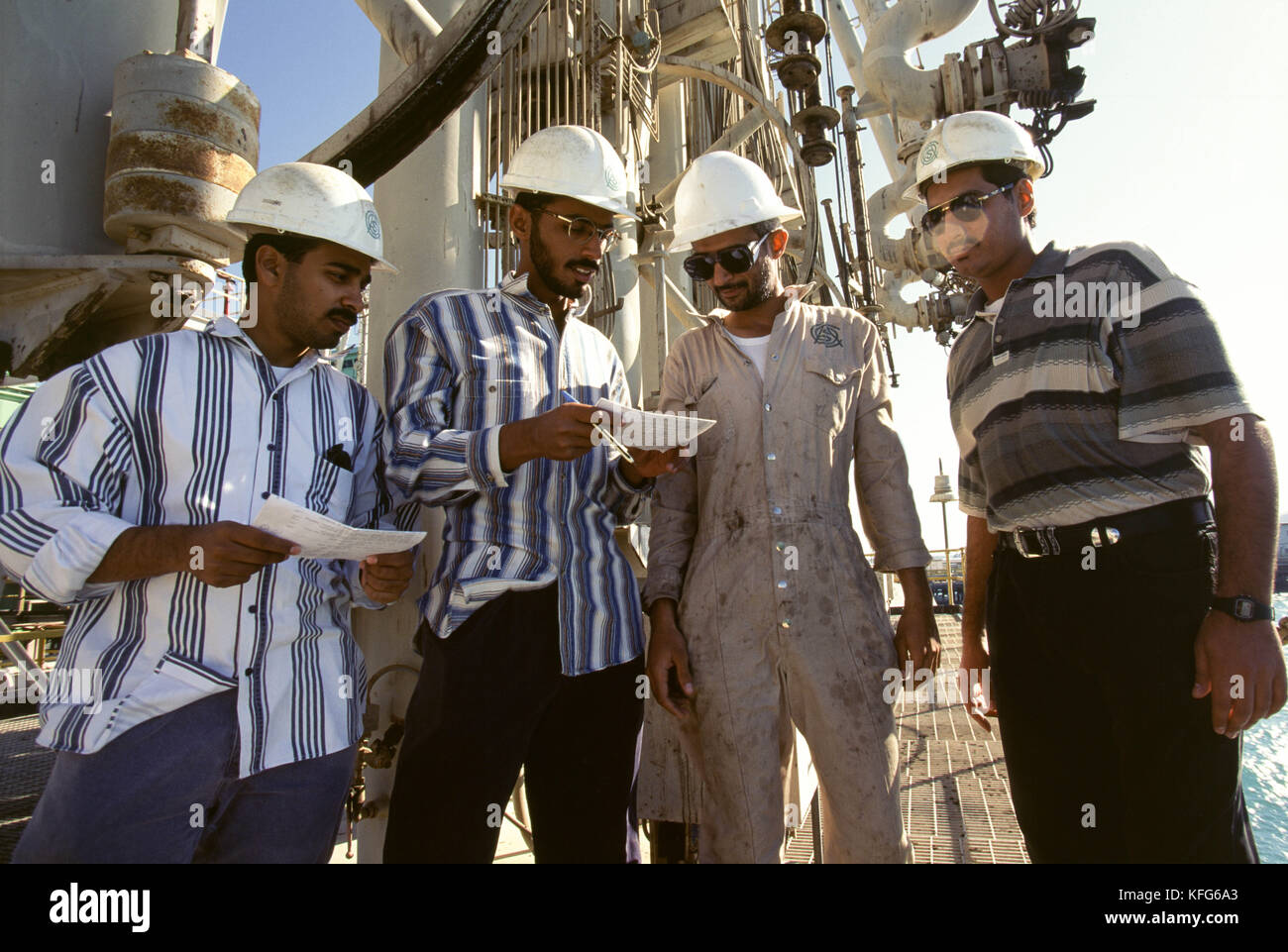 Aramco oil refinery hi-res stock photography and images - Page 3 - Alamy