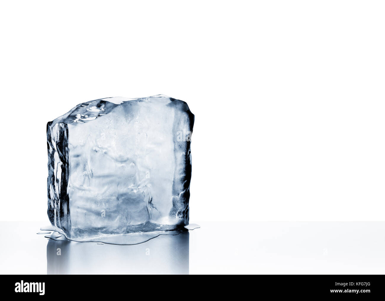 Clear cold. Плавленный лед. Ice Cubes melting. Блоки льда картинки на белом фоне. Блок льда hand Paint.