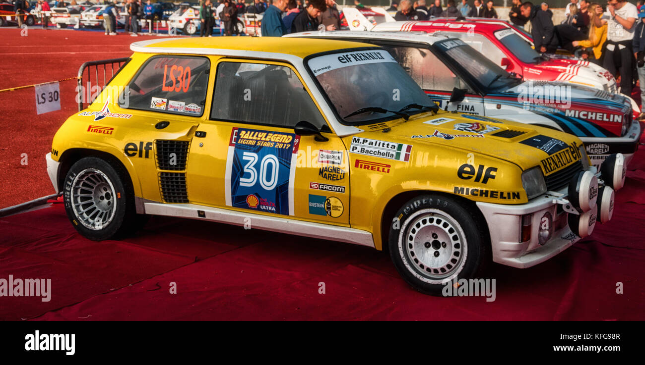 Sanmarino Sanmarino Ott 21 17 Renault 5 Gt Turbo 19 In Old Racing Car Rally The Legend 17 The Famous San Marino Historical Race Stock Photo Alamy