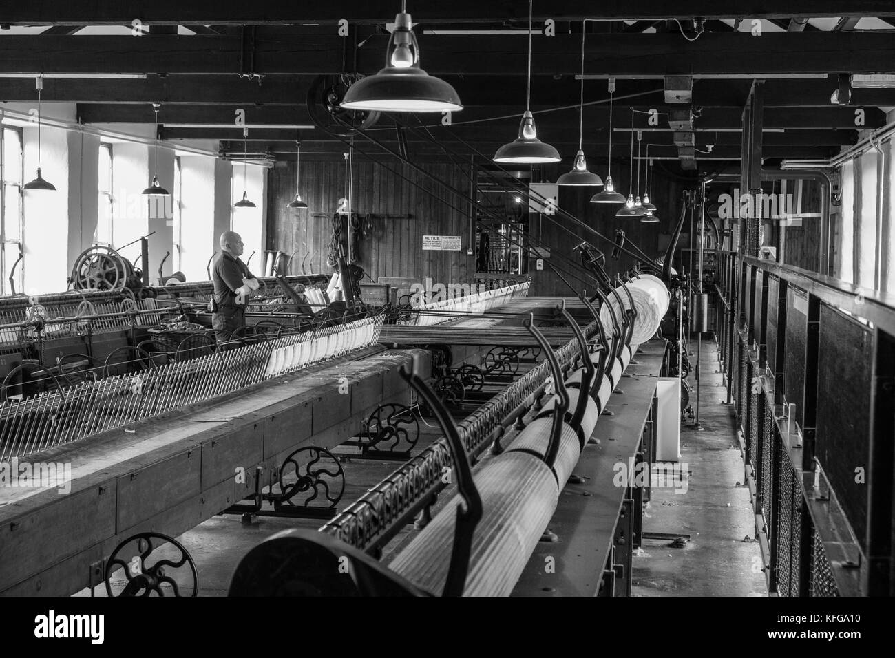 Textile machinery Black and White Stock Photos & Images - Alamy