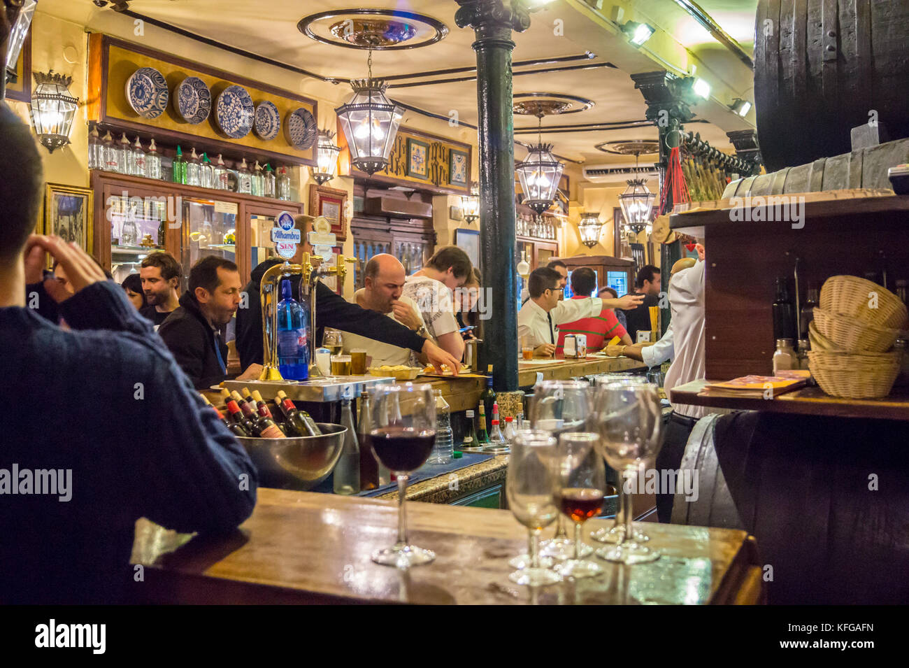 Traditional spanish bar hires stock photography and images Alamy