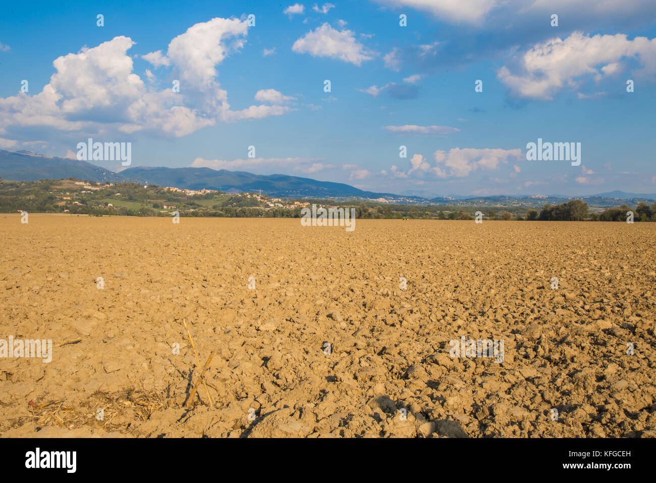 Clods Of Earth Stock Photos & Clods Of Earth Stock Images - Alamy