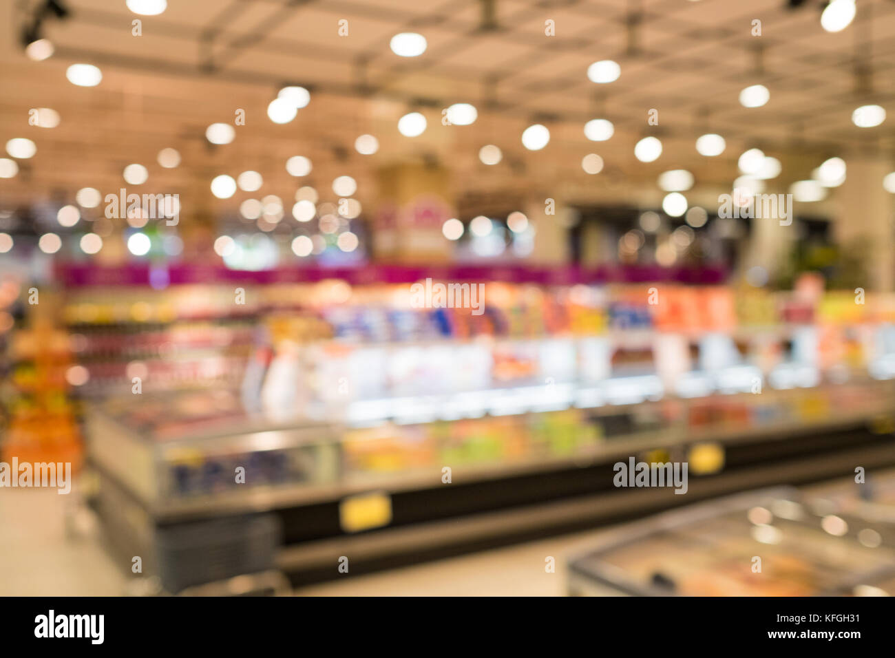 Luxury shopping malls hi-res stock photography and images - Alamy