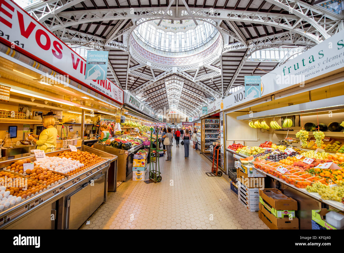 Central food market in Valencia Stock Photo Alamy