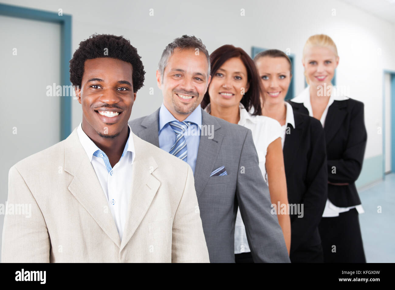 Multicultural office hi-res stock photography and images - Alamy