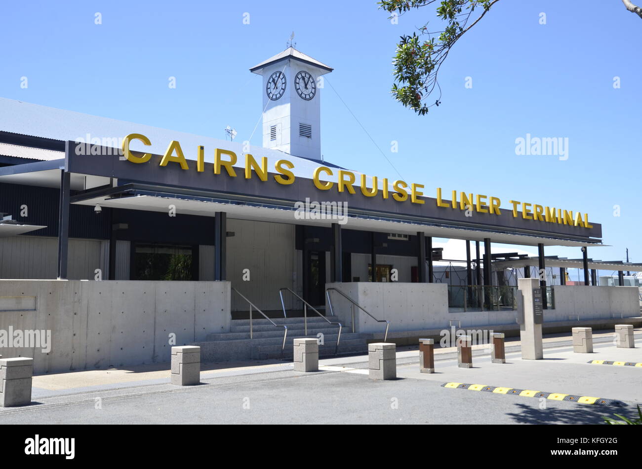 Cairns Cruise Liner terminal on Trinity Inlet in northern Queensland, Australia Stock Photo