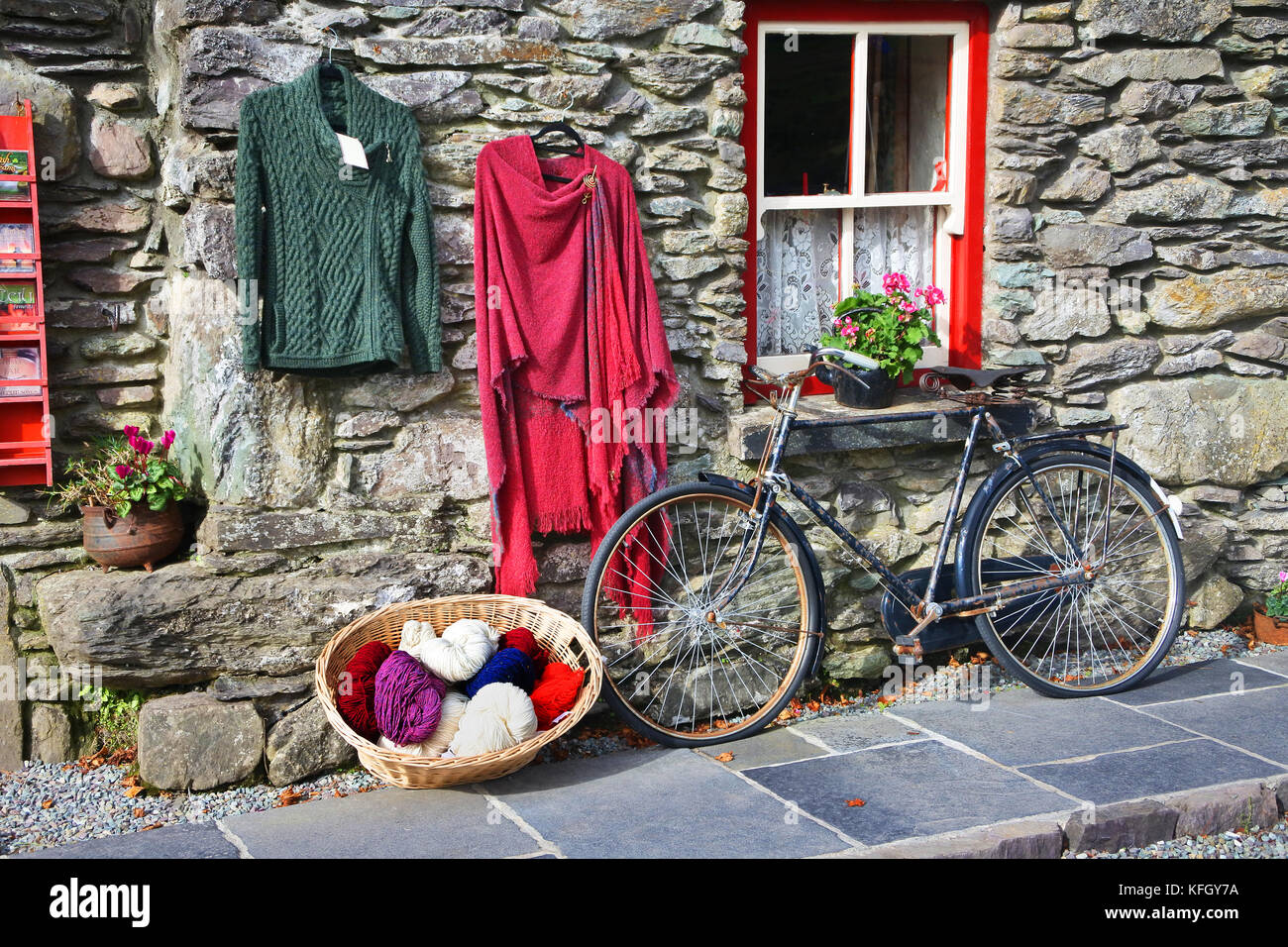 Molly gallivans hi-res stock photography and images - Alamy