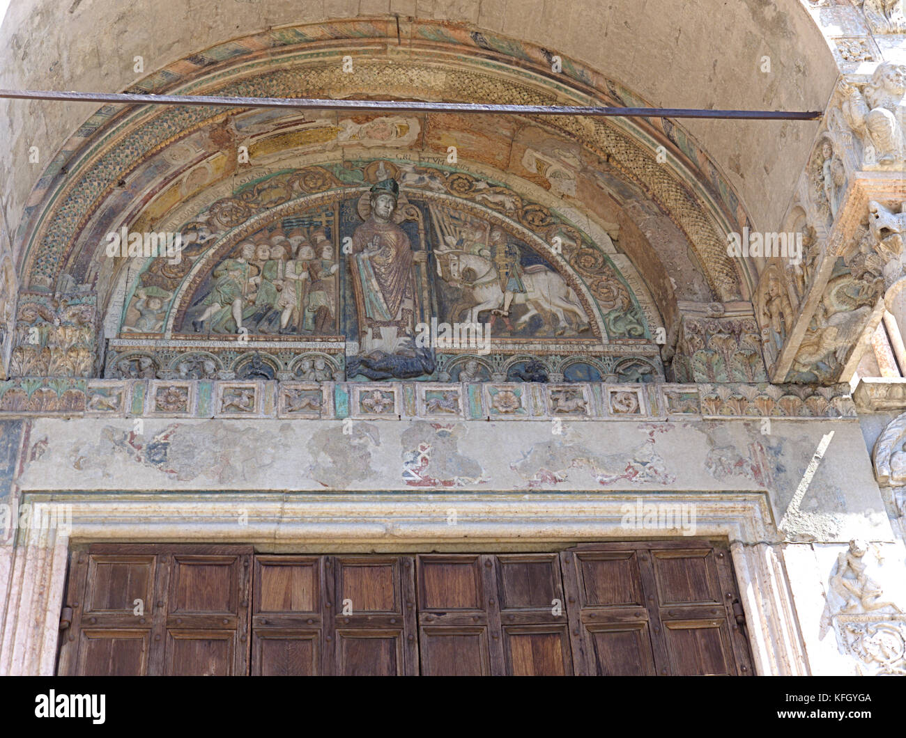 特別額装品/Palazzi Di Verona（ヴェローナ） San zeno verona portal hi-res stock photography and images