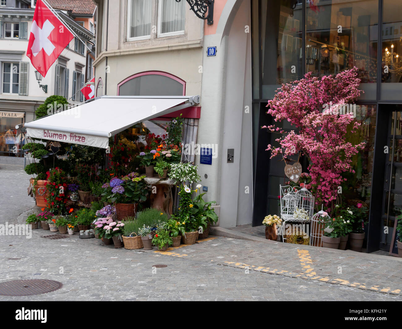 Kiosk Switzerland High Resolution Stock Photography and Images - Alamy