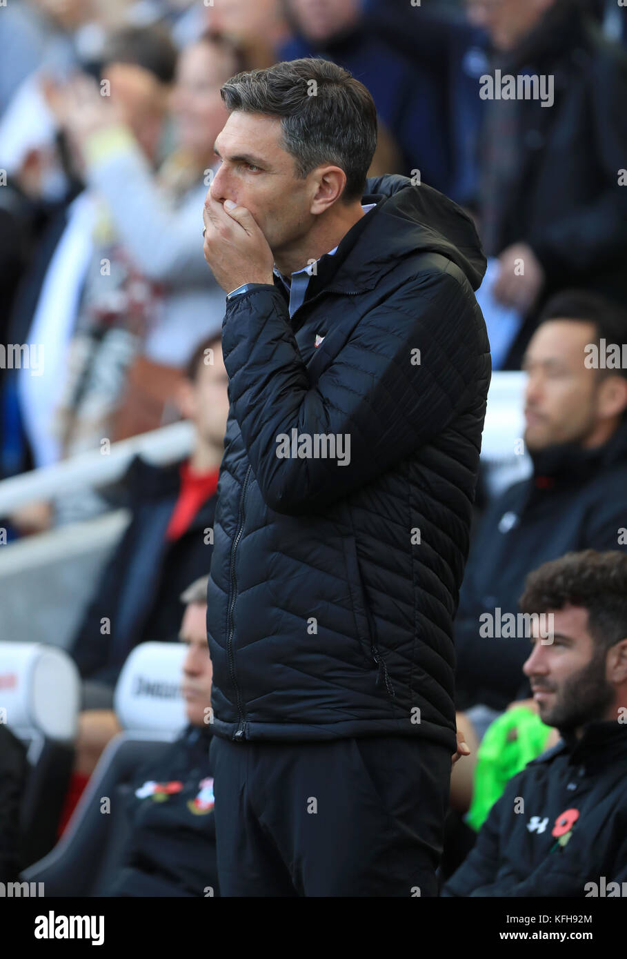 Southampton manager Mauricio Pellegrino ahead of the Premier League match at the AMEX Stadium, Brighton. PRESS ASSOCIATION Photo. Picture date: Sunday October 29, 2017. See PA story SOCCER Brighton. Photo credit should read: Gareth Fuller/PA Wire. RESTRICTIONS: No use with unauthorised audio, video, data, fixture lists, club/league logos or 'live' services. Online in-match use limited to 75 images, no video emulation. No use in betting, games or single club/league/player publications. Stock Photo