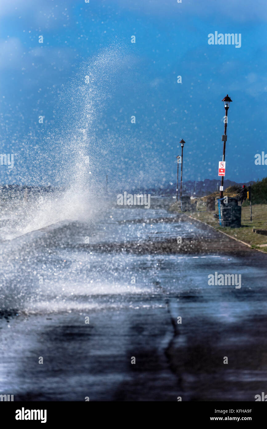 Storm Brian Chalkwell, Southend on Sea, Essex. Crashing waves over the promenade. Stock Photo