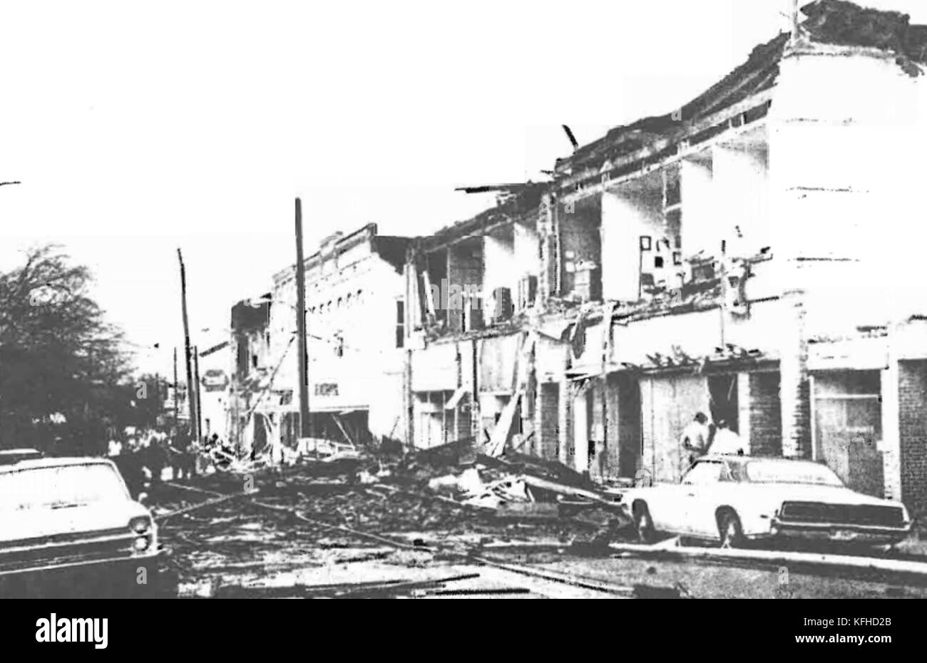 Heavy damage to buildings in downtown jasper jasper tornado hires stock photography and images