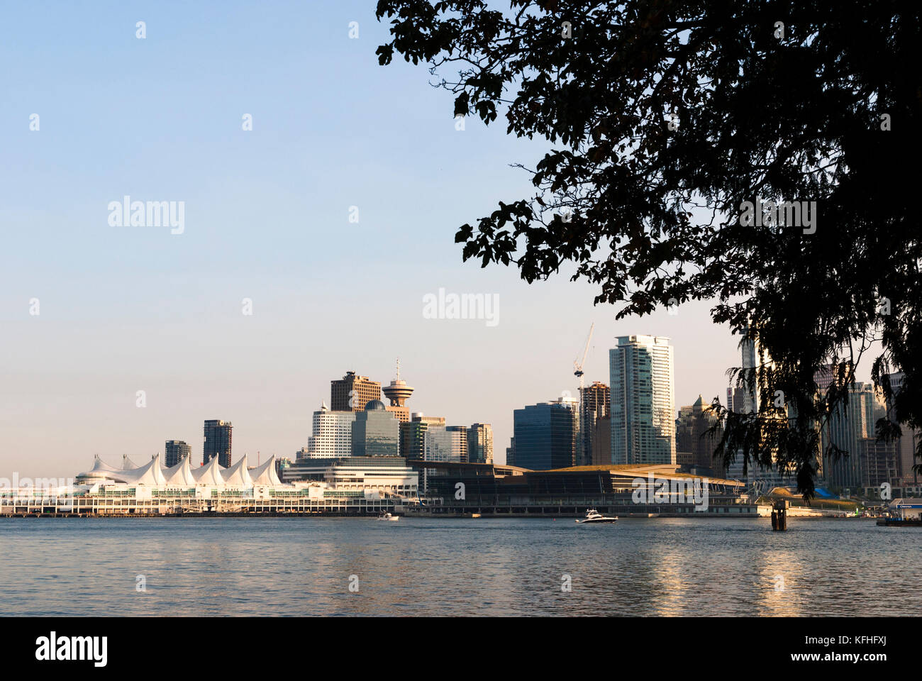 City view from stanley park hi-res stock photography and images - Alamy
