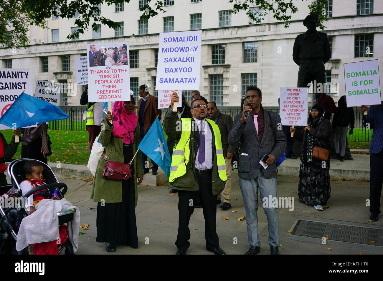 London, England, UK. 29th October 2017. Somalis Islam against terrorism protest against the bombing on 14th October in Mogadishu outside downing Street. Credit: See Li/Alamy Live News Stock Photo