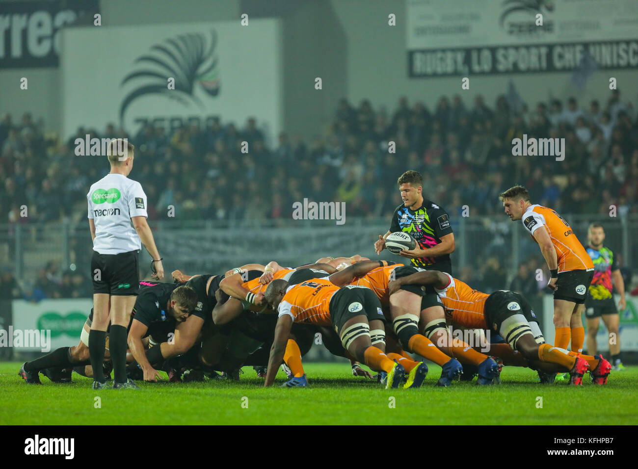 Parma, Italy. 28th October 2017. Marcello Violi with the put in scrum in the match against Cheetahs in Guinness PRO14 rugby championship. Massimiliano Carnabuci/Alamy Live News Stock Photo