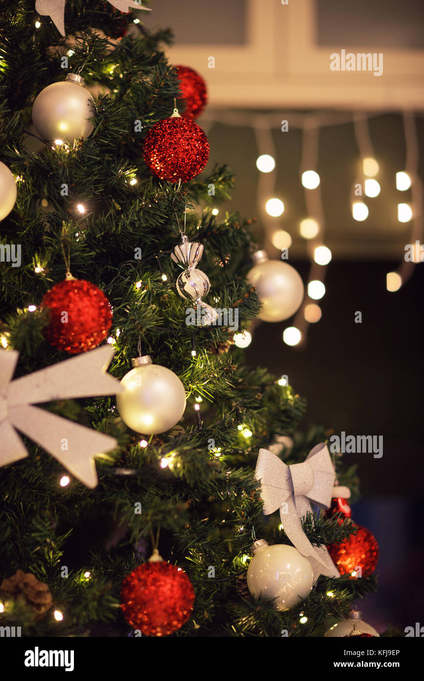 Beautiful decorated shiny gold Christmas tree, concept Stock Photo Alamy