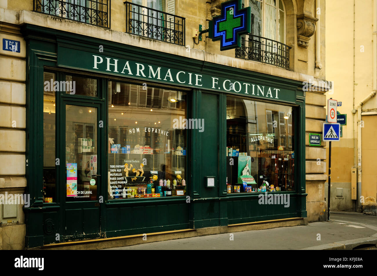 France Pharmacy Exterior Stock Photos &amp; France Pharmacy Exterior Stock