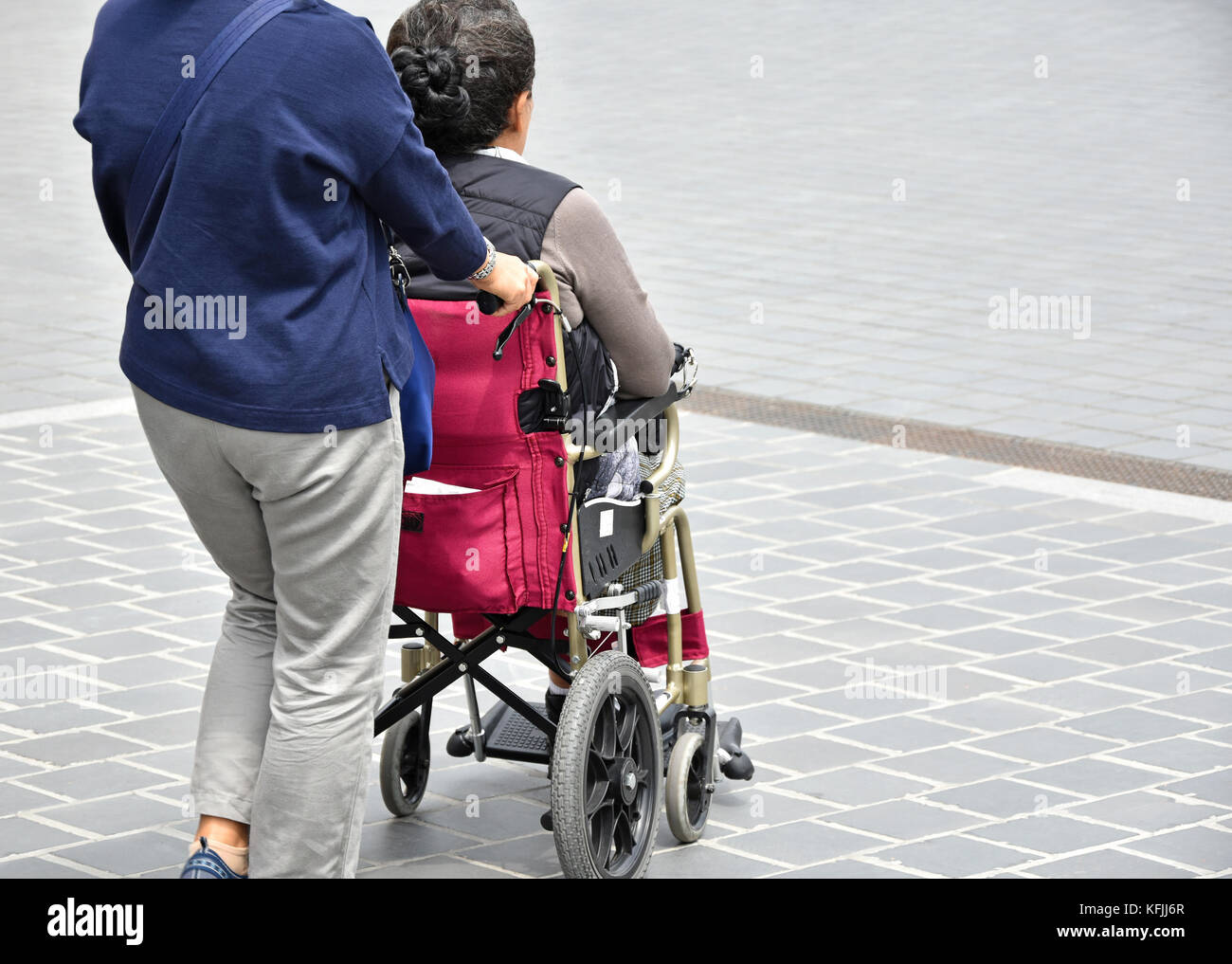 Wheelchair street old woman hi-res stock photography and images - Alamy