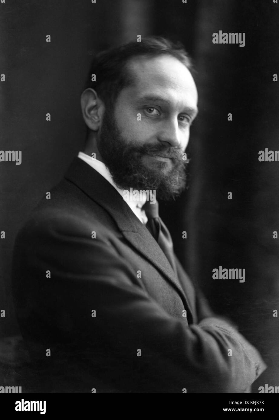 Léon Poirier (1884 1968), French director. c.1915 Photo Taponier