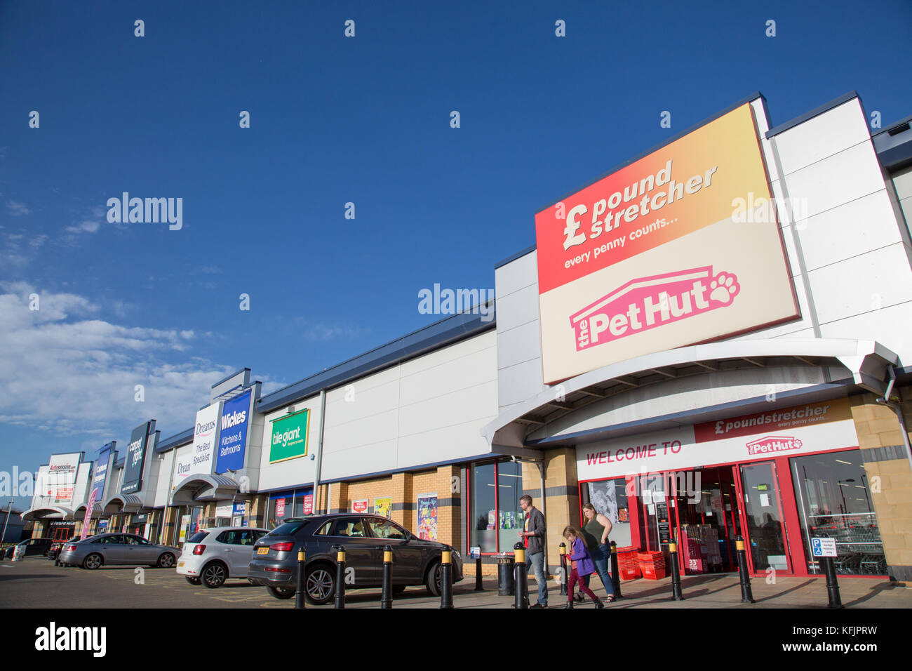 Poundstretcher hi res stock photography and images Alamy