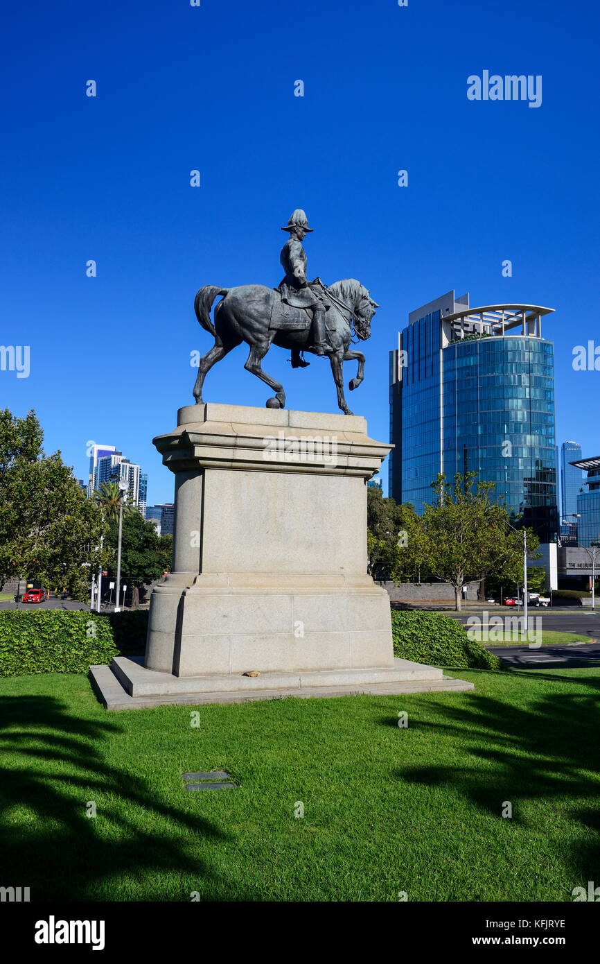 Bronze equestrian statue of Lord Hopetoun, first Governor-General of Australia, within the King's Domain Park in Melbourne, Victoria, Australia Stock Photo