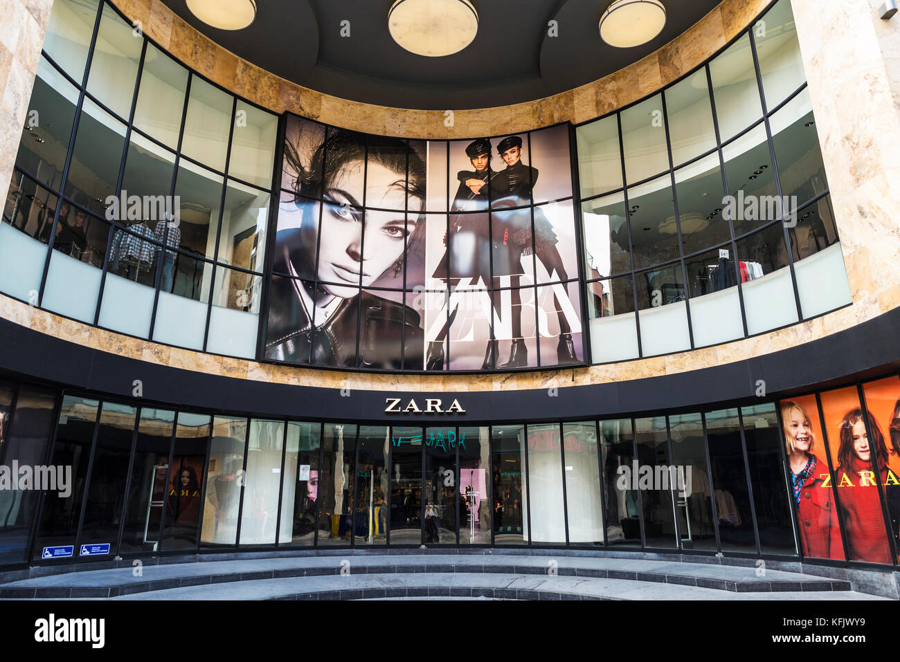 Zara logo shopping street hi-res stock photography and images - Alamy