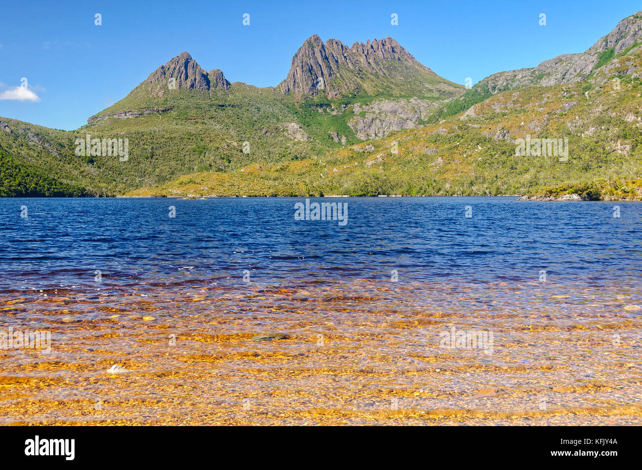 Dove Lake at the northern end of the Cradle Mountain-Lake St Clair National Park is a corrie lake - Tasmania, Australia Stock Photo