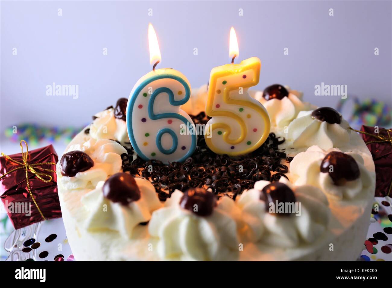 65 birthday cake hi-res stock photography and images - Alamy