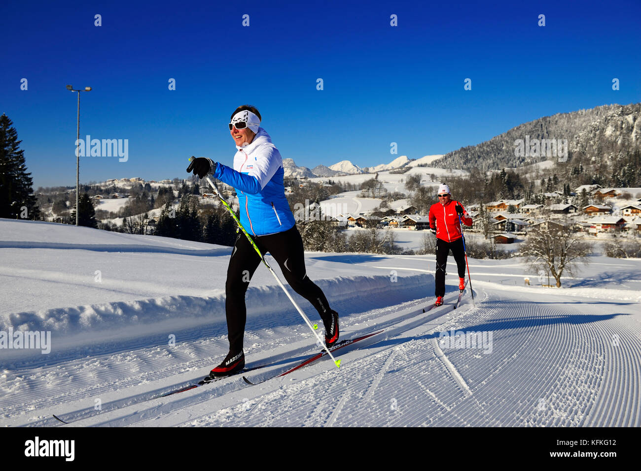 Classic crosscountry skiers on the crosscountry ski run, cross