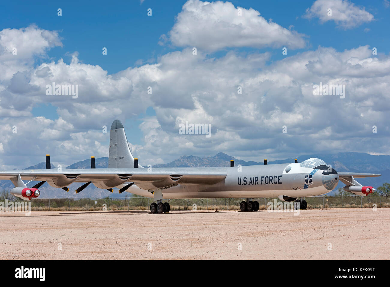Strategic long-range bomber with six propellers and piston engines, 1947-1954, the biggest bomber ever flown by the US Air Force Stock Photo