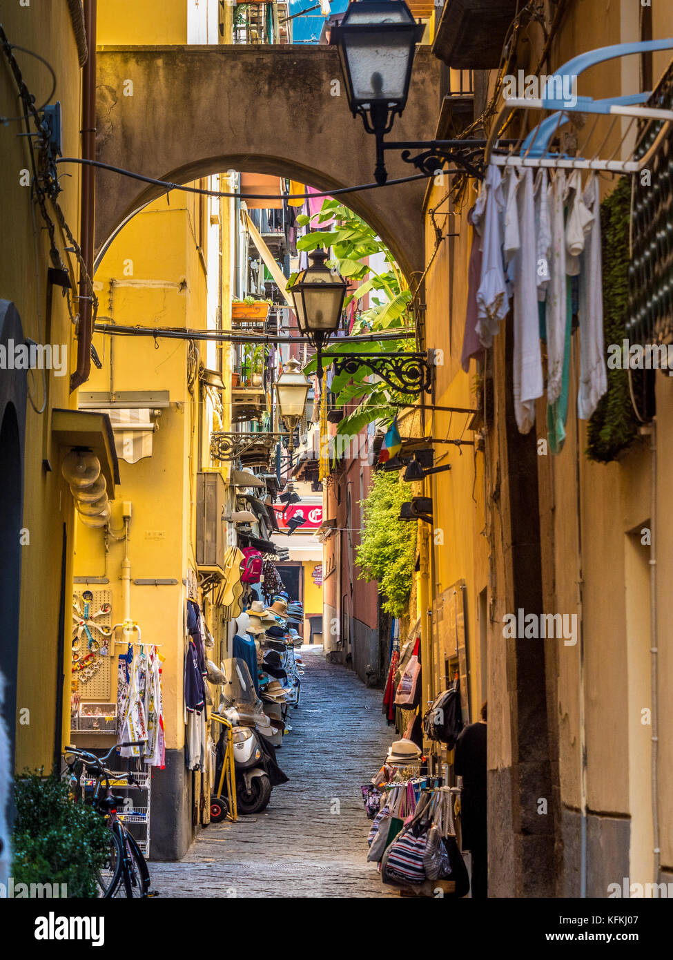 Side street off Corso Italia with tourist souvenir shops. Sorrento, Italy  Stock Photo - Alamy