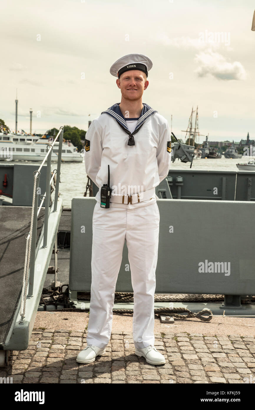 Sailor man uniform hi-res stock photography and images - Alamy