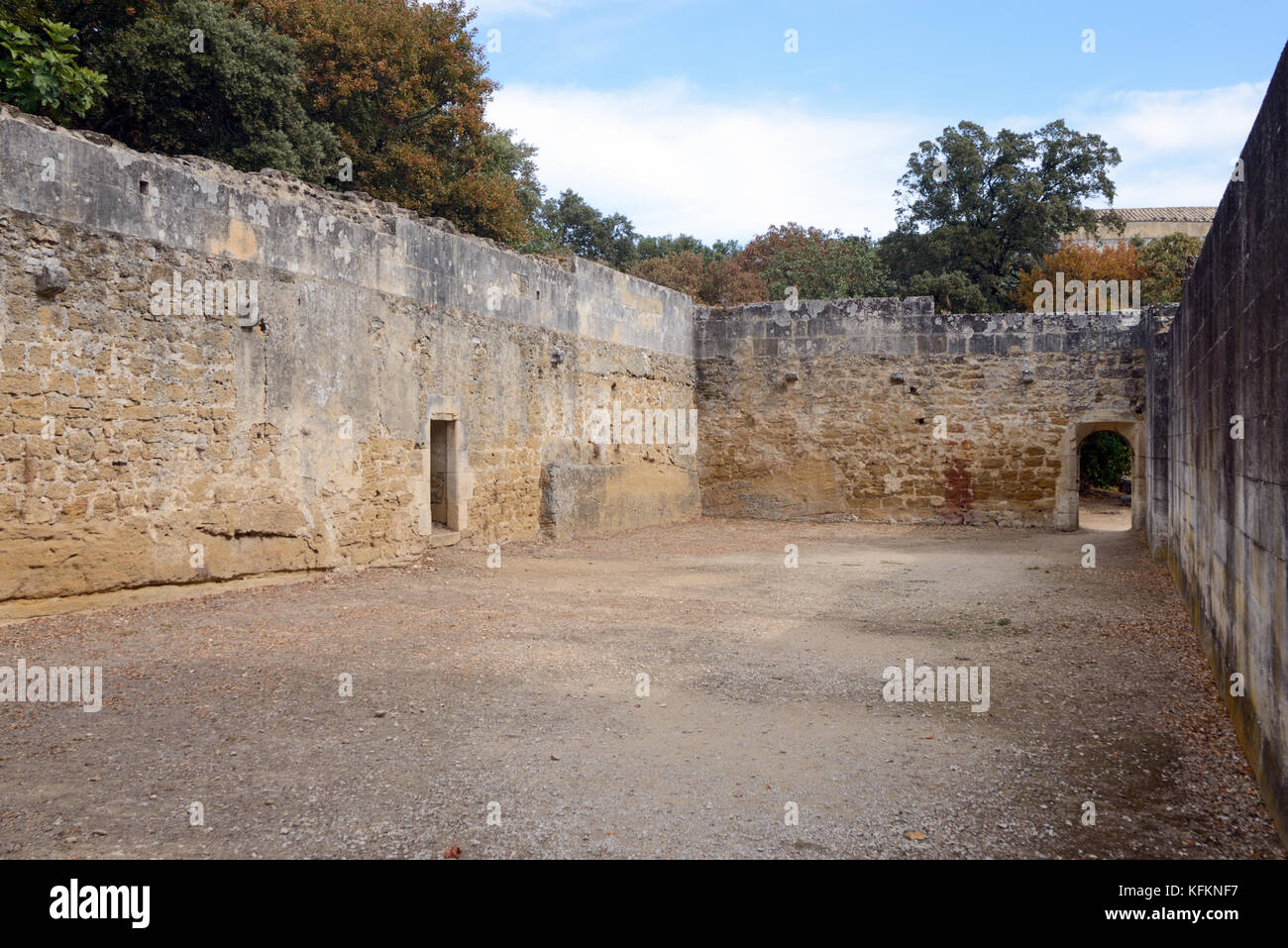 Jeu de Paume Tennis Court (c16th) Suze-la-Rousse. Built so Charles IX could play on his visit in 1564. One of few courts still surviving in France. Stock Photo
