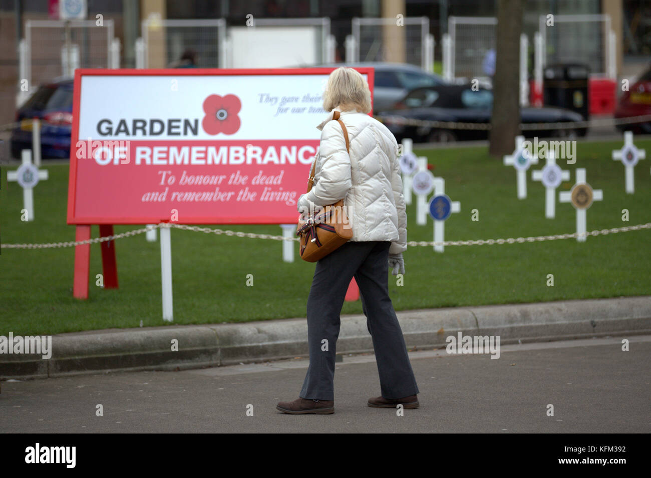 Glasgow, Scotland, UK 30h October. The Remembrance Garden in George Square was visited by piper Danny Haggerty ahead of  its inauguration ceremony tomorrow  and as the city begins its path towards remembrance Sunday there is  a poppy appeal pop up shop on Buchanan street. Credit Gerard Ferry/Alamy news Stock Photo