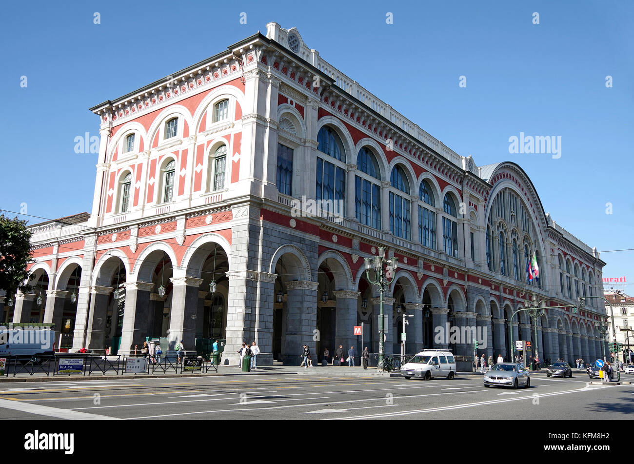 Torino porta nuova hi-res stock photography and images - Alamy
