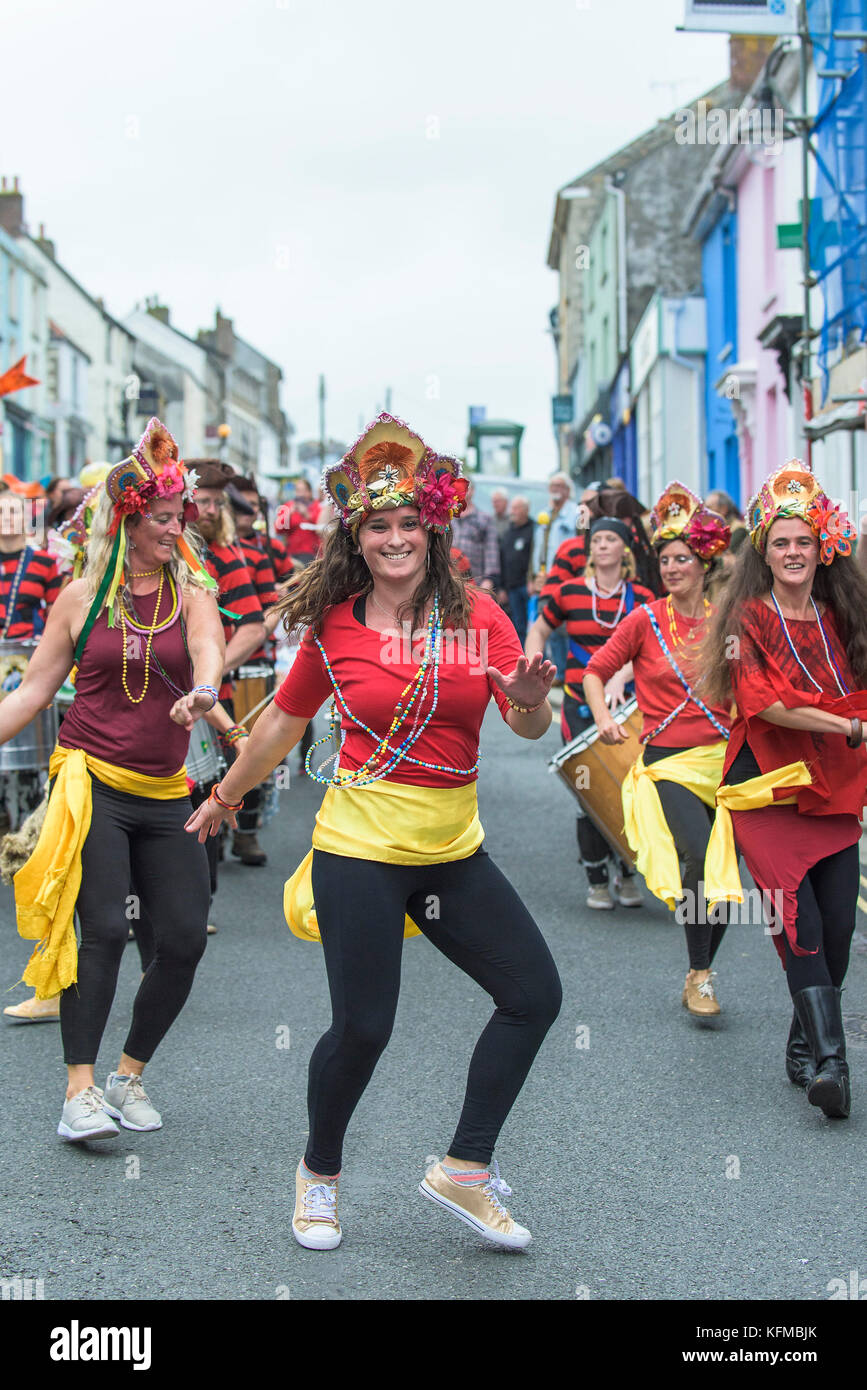 Penryn Kemeneth a two day heritage festival at Penryn Cornwall - DakaDoum Samba Band and dancers performing through the streets of Penryn. Stock Photo