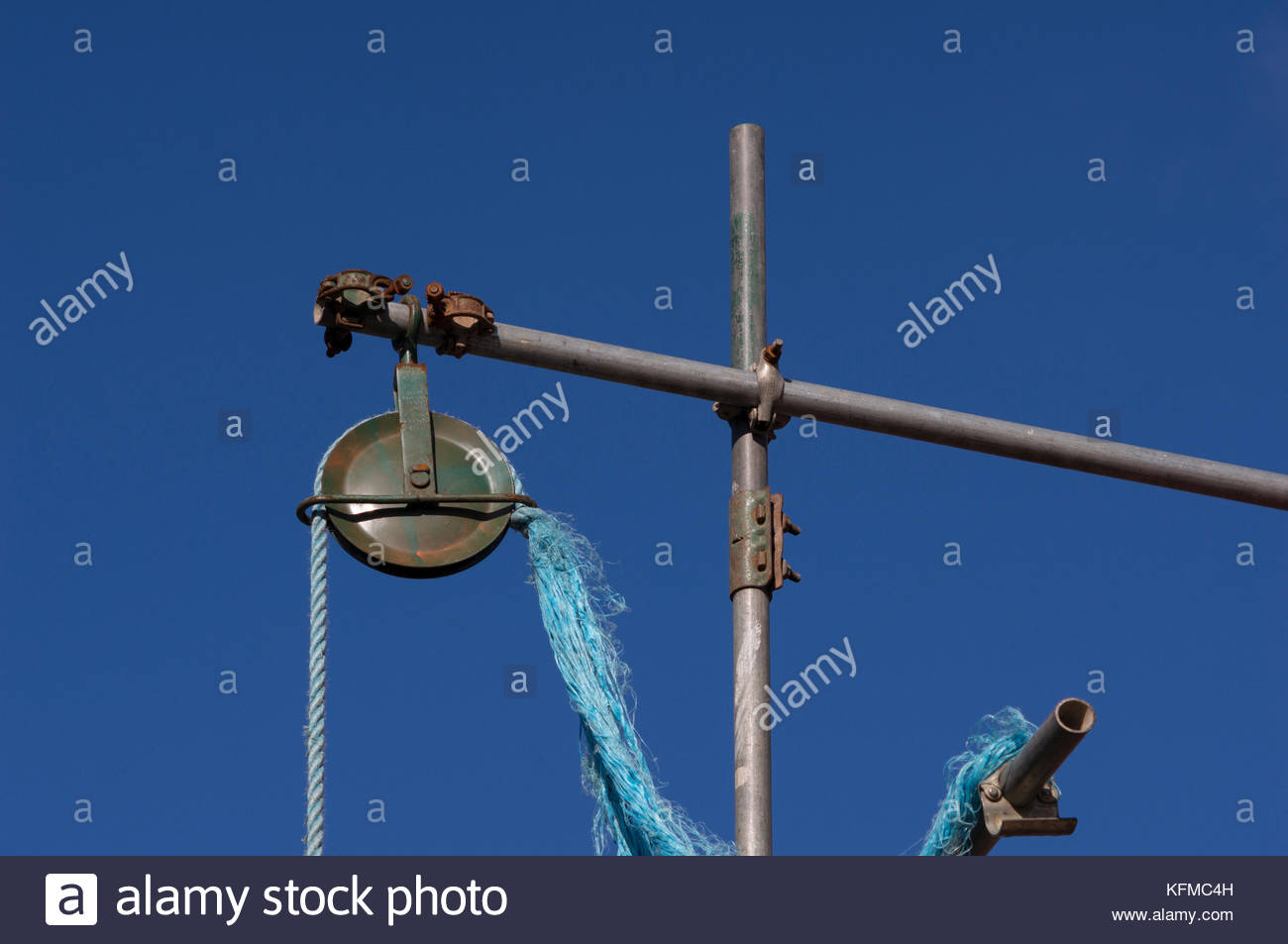 Rope Hoist Stock Photos & Rope Hoist Stock Images Alamy