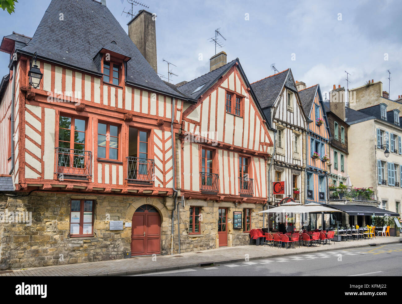France, Brittany, Morbihan, Vannes, Rue du Port, restaurants at colorful timber-frames houses Stock Photo