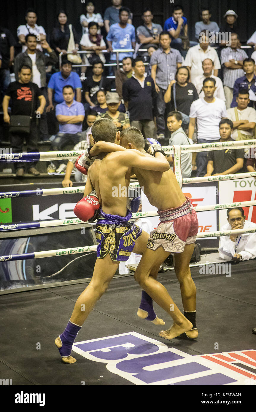 Boys, Muay Thai boxers fighting, Bangkok, Thailand Stock Photo Alamy
